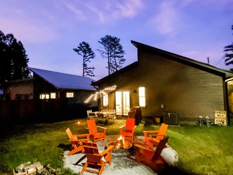 Searching cheap apartment in Brevard, NC? Try cozycozy!