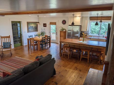 Crystal Hot Springs, Honeyville airbnb, hotels and vacation rentals