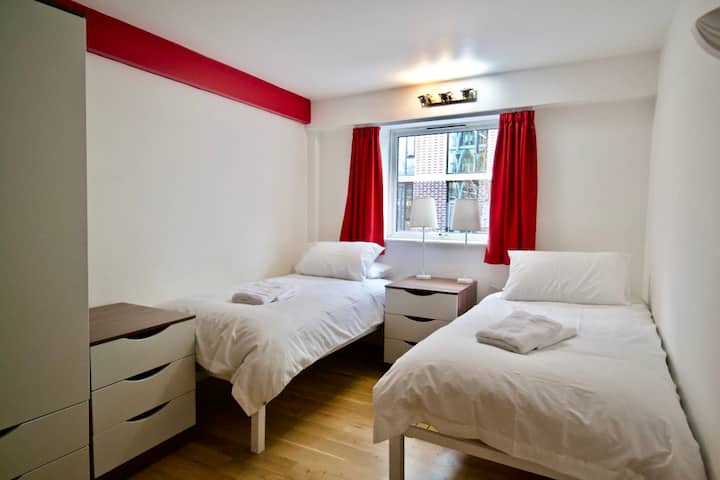 City Apartment For 4 People - Stratford