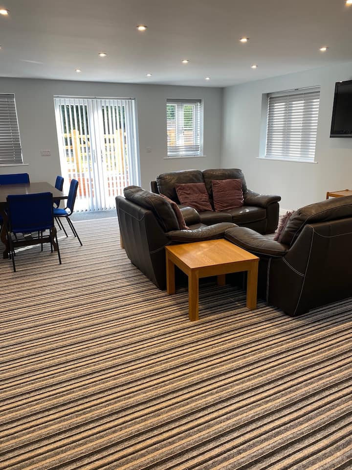Avonview Lodge Spacious 3 Bedroom House In Village - Coventry