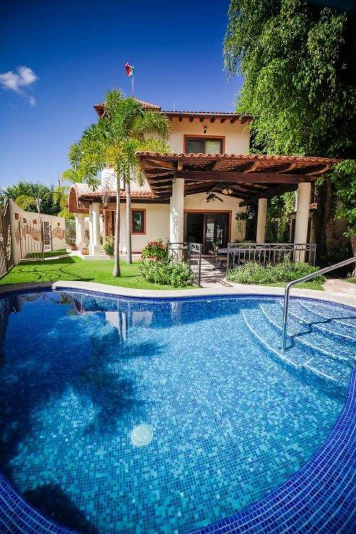 Casa Castillo-spacious Villa With Pool & Starlink - Lo de Marcos
