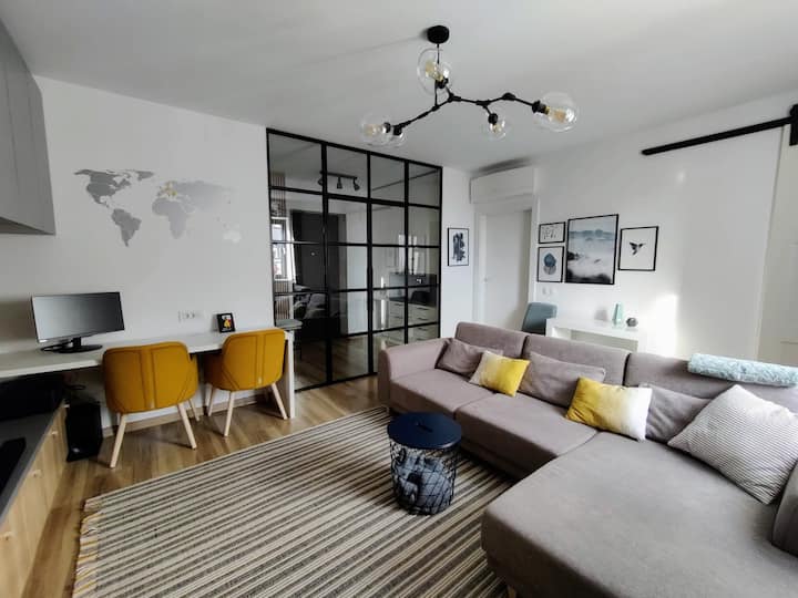 The Park Apartment - Cozy, Stylish & Working Space - Jilava