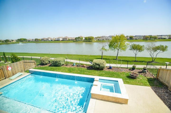 Lakefront Pool House In The Outskirts Of Houston - 리치먼드