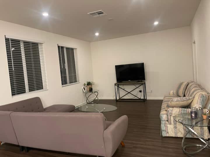 Beautiful House For Rent In Ontario - Eastvale, CA