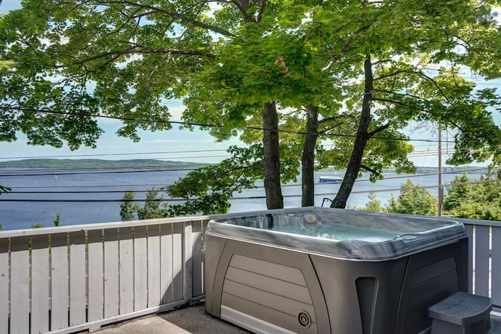 2 Bed With Hot Tub And View Of The Basin! - Halifax