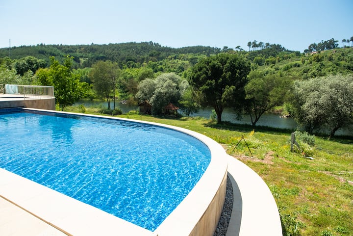 3 Bedroom Cottage With Views Of The Rio Mondego - Tábua