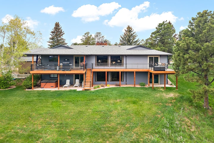 Spectacular Home With Incredible Views - Rapid City