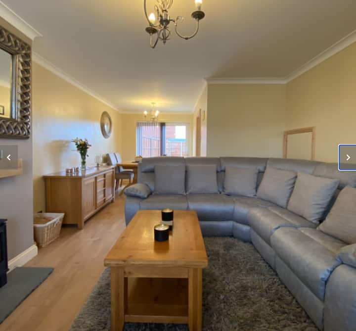 Cheerful 3 Bedroom Home With Free Parking I - Spalding, UK
