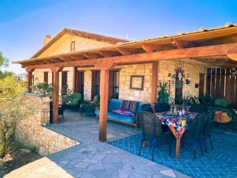 Villa Terlingua, Stylish Main House - Terlingua, TX