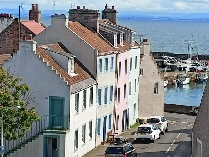 Harbour View-stunning Two Bedroom Apartment - Saint Monans