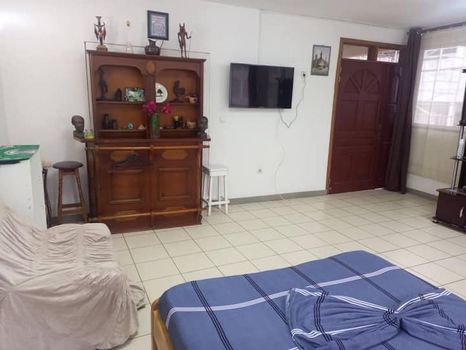 Searching for guest house offers in Gabon? Choose cozycozy!