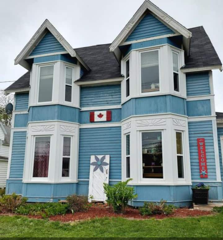 Victorian Home Close To Downtown Amherst - 애머스트