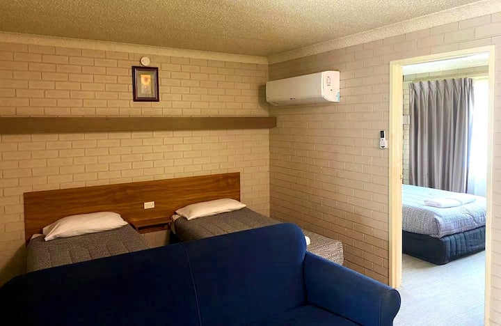 2 Bedrooms Unit (Motel) With Kitchenette - Tumut