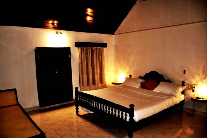 Enchanting Room By The Brookside. - Changanassery