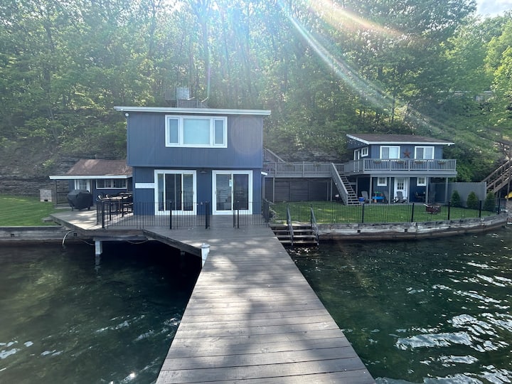 Spacious Lakefront Cottage With Guest House - Seneca Lake, NY