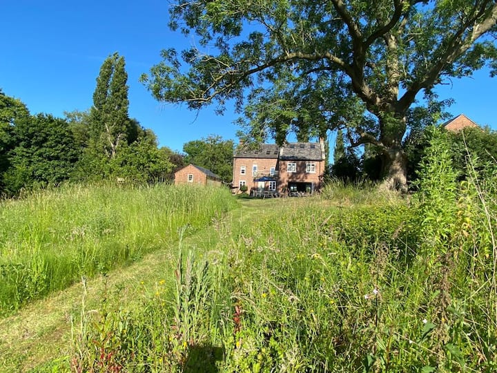 Beautiful Home In The Cheshire Countryside - Northwich