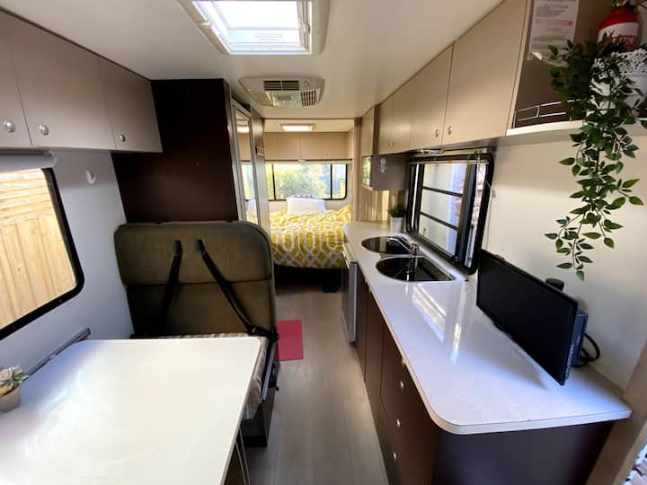 Stay Somewhere Different! Cozy, Private Motorhome. - Whitehorse City