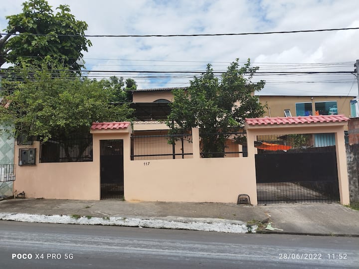 Casa Espaçosa, Com Garagem Própria, Portão Eletric - Manaus