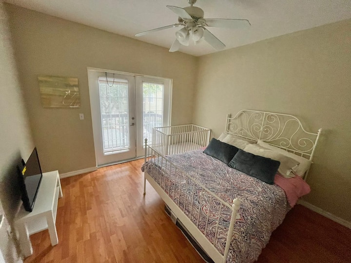 Beautiful Town House Near The Parks! And Downtown! - Oviedo, FL
