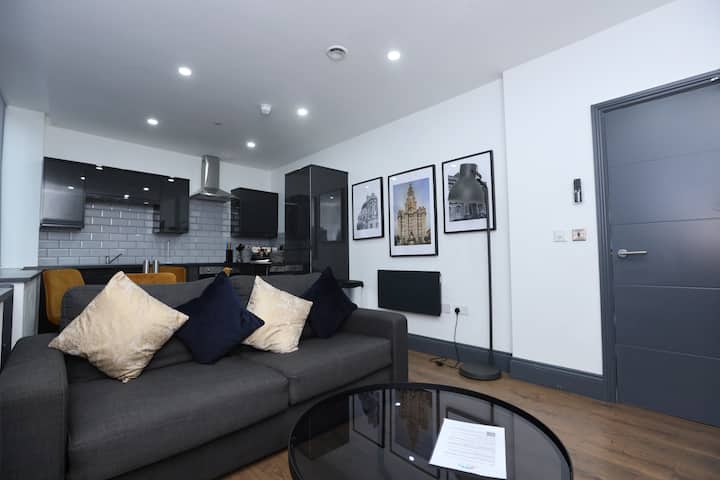 New Oxford House 2 Bedroom City Centre Apartment - Lime Street Station - Liverpool