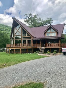 Rocky Mountain Lodge - Elkins, WV