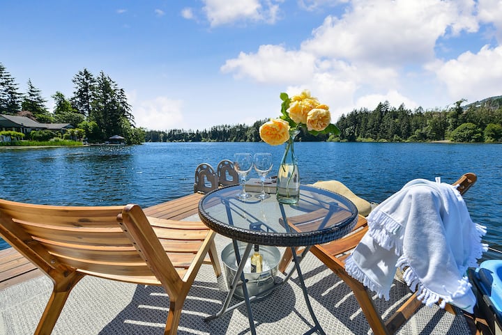 Langford Lake Boat House - Vacation Rental - ラングフォード