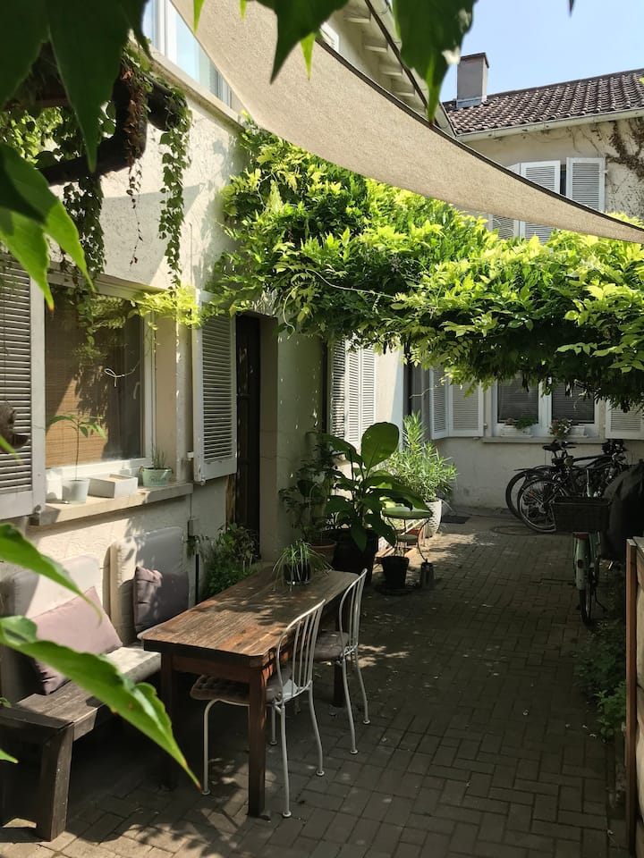 The Place To Be.
24m² Apartment.
Courtyard Sit- In - Eppelheim