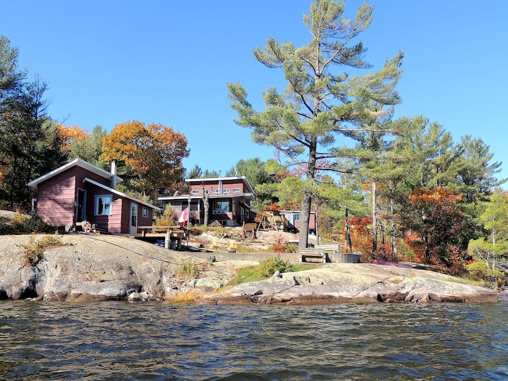 Very Relaxing Cottage On Beautiful French River - Killarney, ON, Canadà