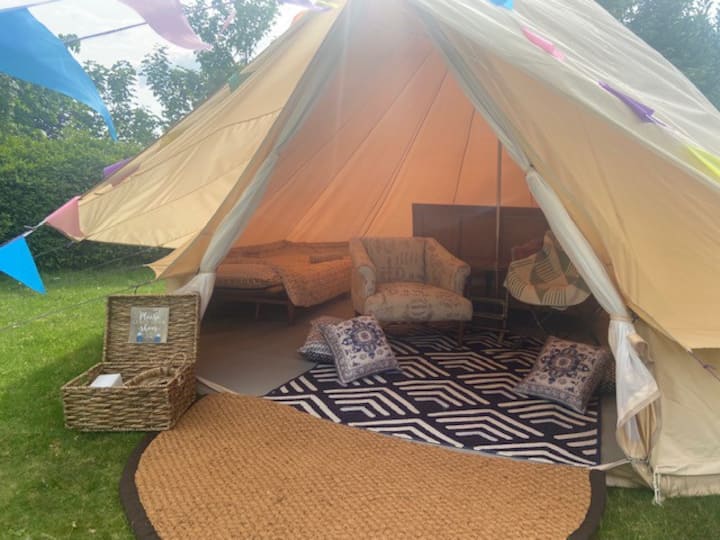 Bell Tent - Rhea Retreat. With Alpacas & Peacocks - Sittingbourne