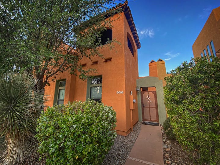 Lovely Two Bedroom Condo- Pool, Spa, And Gym. - Tubac, AZ