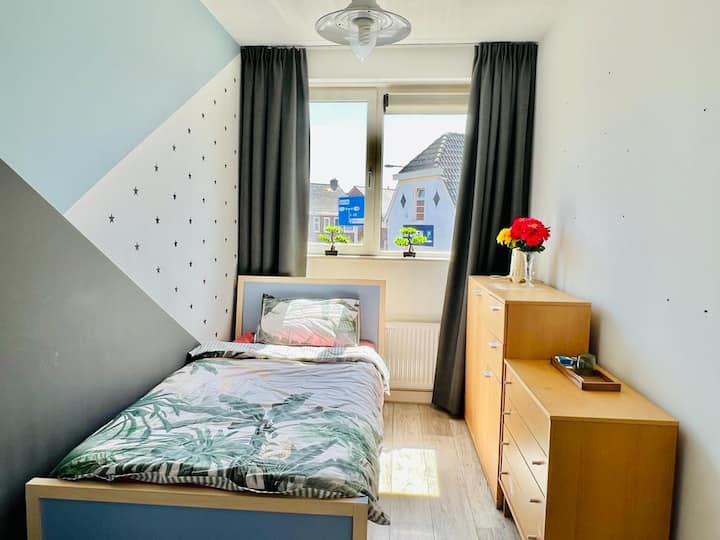 Beautiful Private Room  Close To City Centre - Hengelo