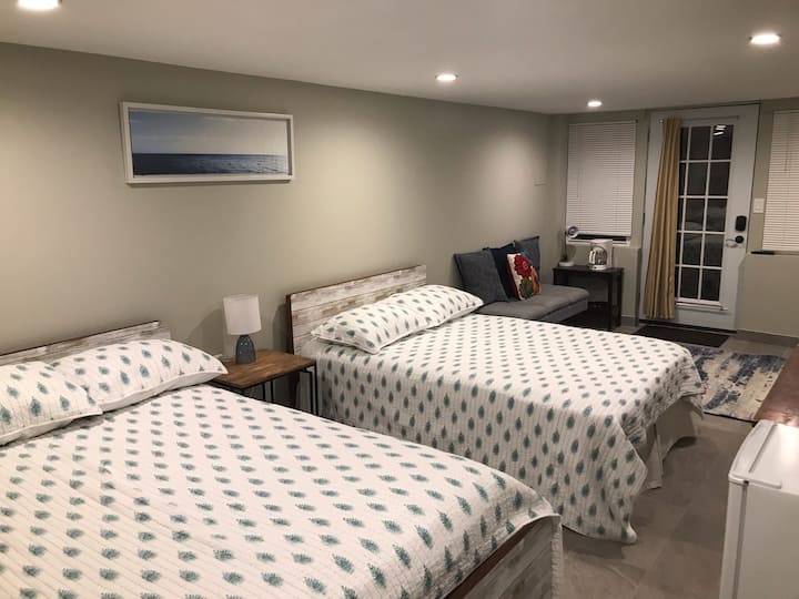 Adorable 1 Bedroom 
2-bed Suite Near Nyc - Yonkers, NY