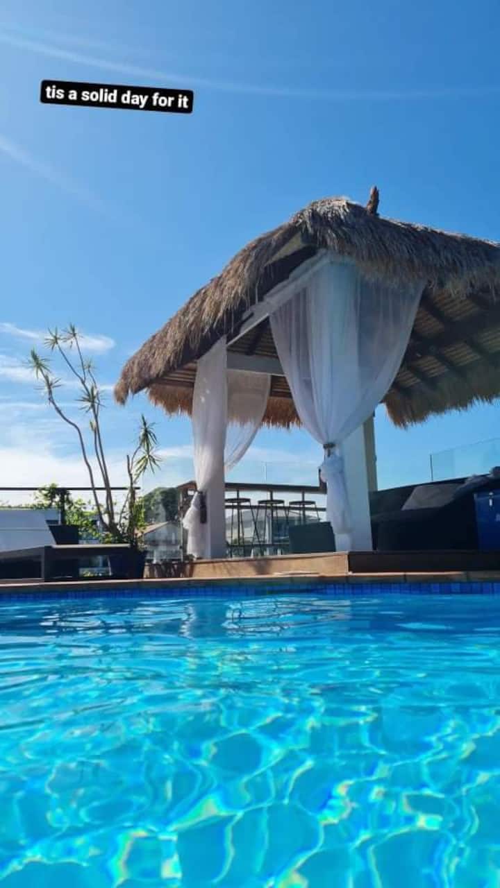 Resort Style Oasis On The Water - Broadbeach