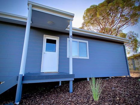 Binalong Bay Cabin Rentals at the Best Price cozycozy