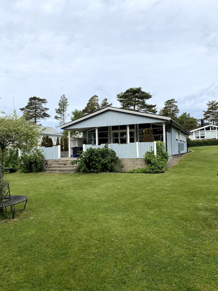 Spacious Cabin Situated By Strömstad Golf Course - Strömstad