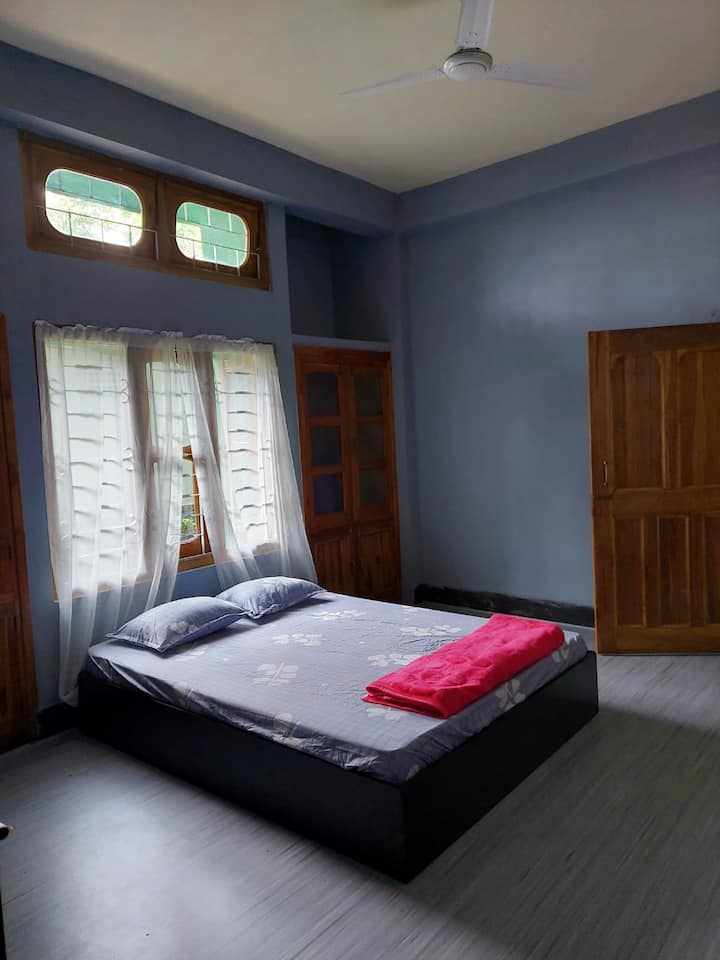 Cozy 1-bedroom Home With Free Parking - Dimapur