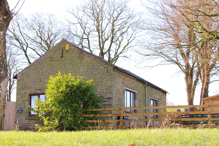 Converted Stables, 2-bedrooms With Woodburner - Silloth