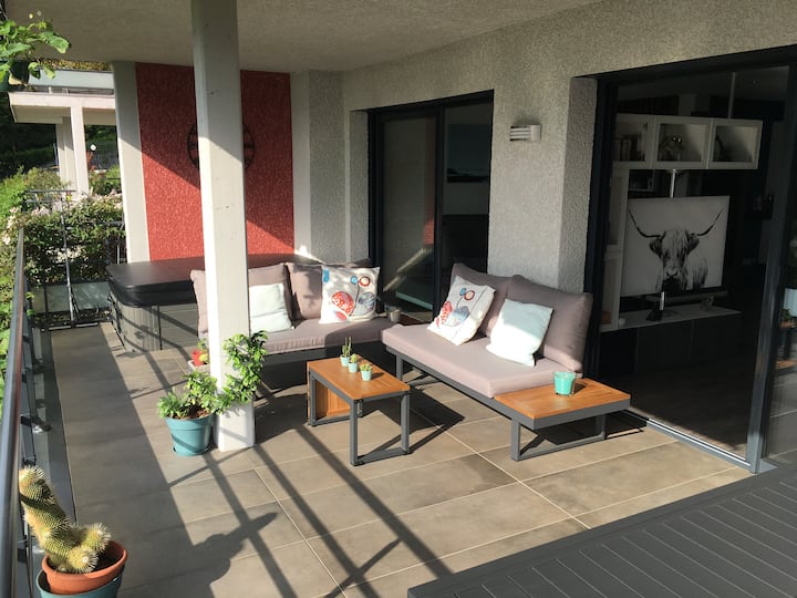 Appartement Avec Terrasses, Jardin Et Jacuzzi - Le Bourget-du-Lac
