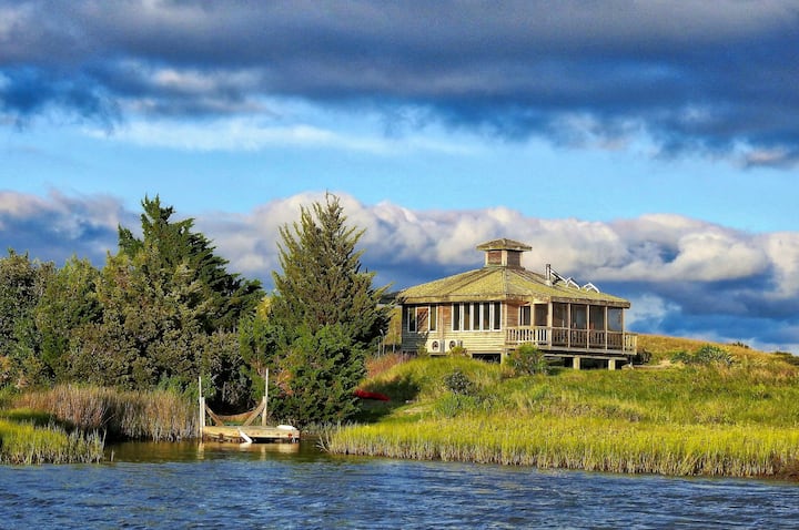 Private Island Paradise Overlooking Bogue Inlet - Cedar Point, NC
