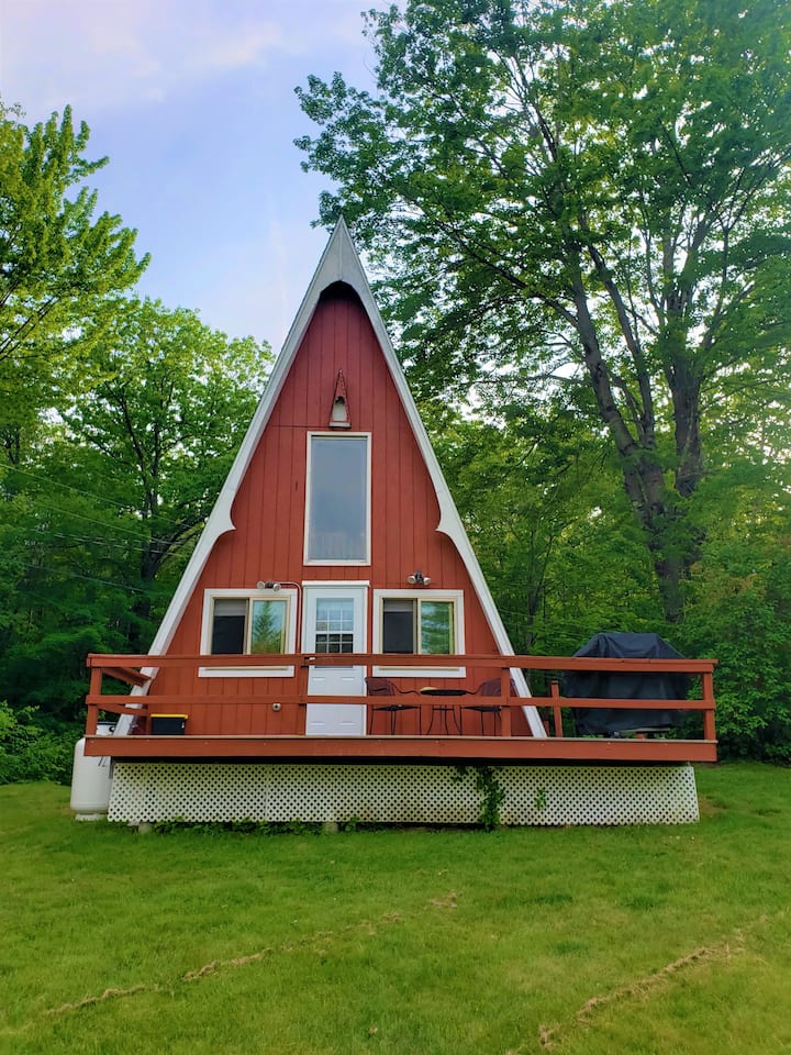 The Gnome Home Cottage - Campton, NH