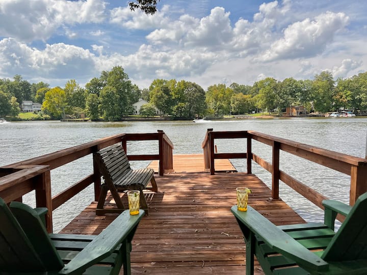 Heron Cottage, Cozy Lake-side Stay For The Family - Lexington, NC