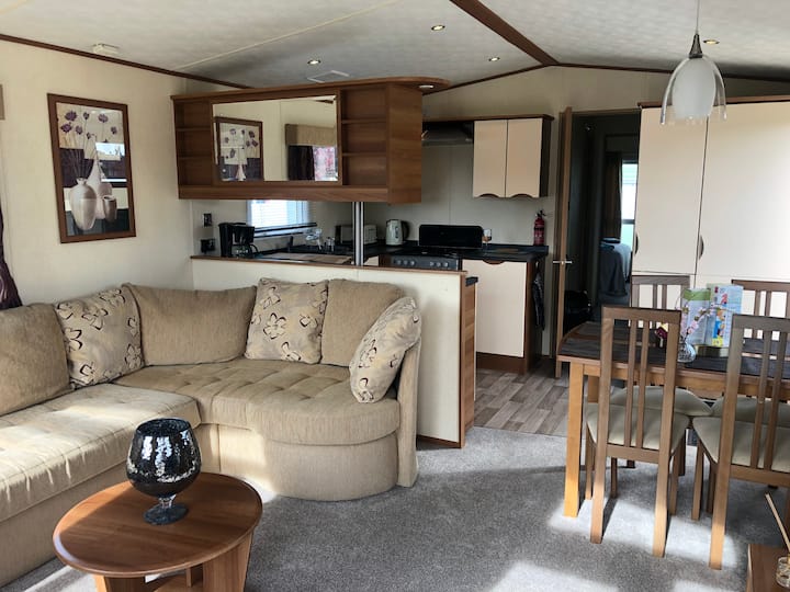 Luxury 2 Bedroom Holiday Home Caravan 
Marli &Pat - Frinton-on-Sea