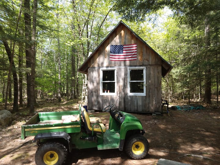 Secluded Cabin With Off Grid Capabilities - Lake Winnipesaukee, NH