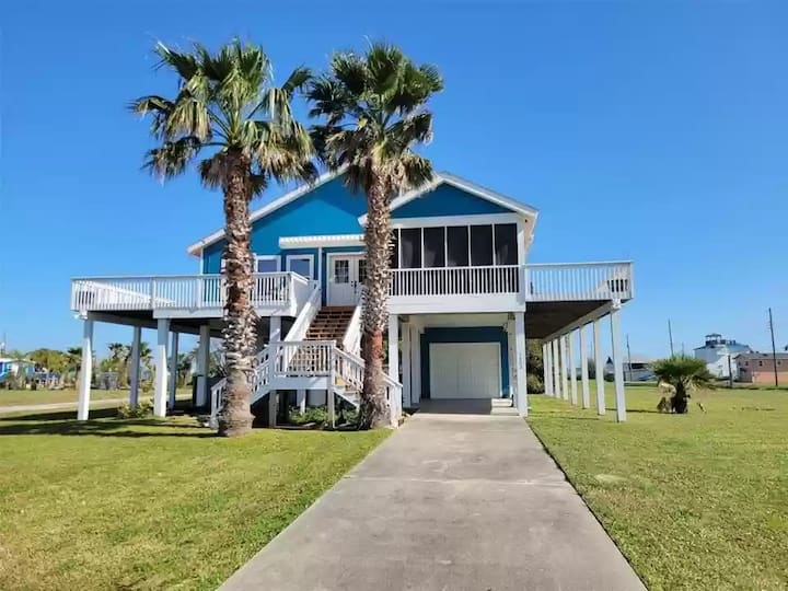 Spectacular Bay Views Just Minutes To The Beach! - Galveston Island, TX