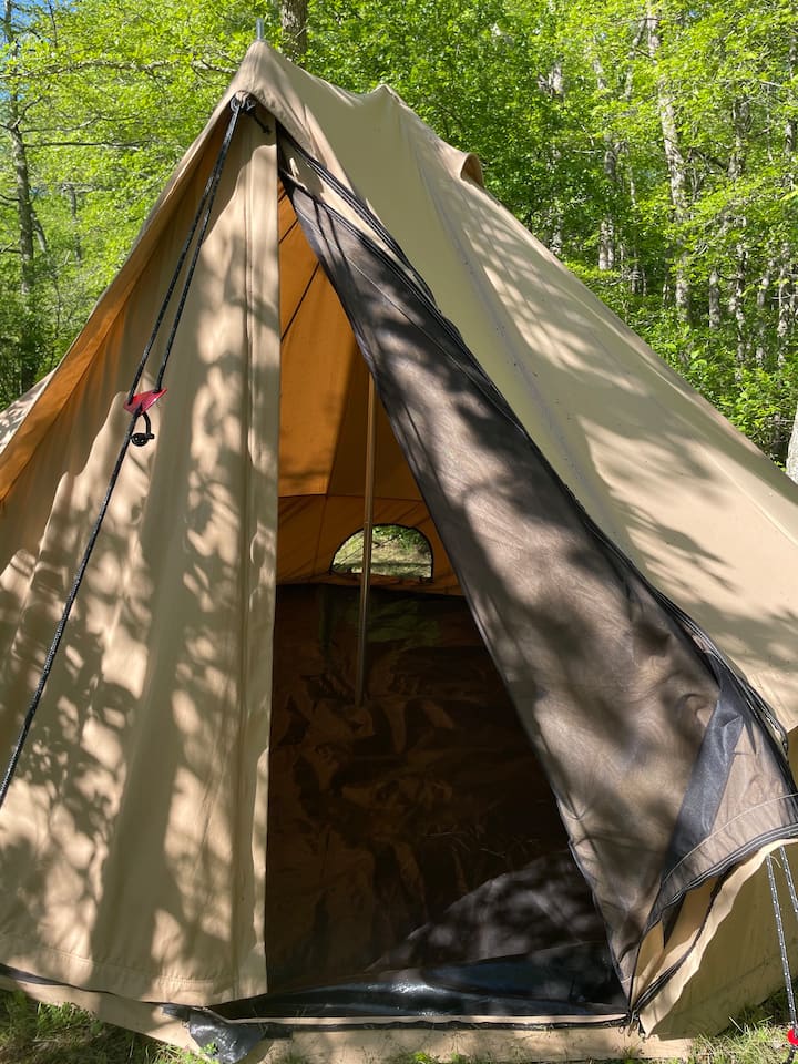 The Getaway Yurt - Charlestown, RI