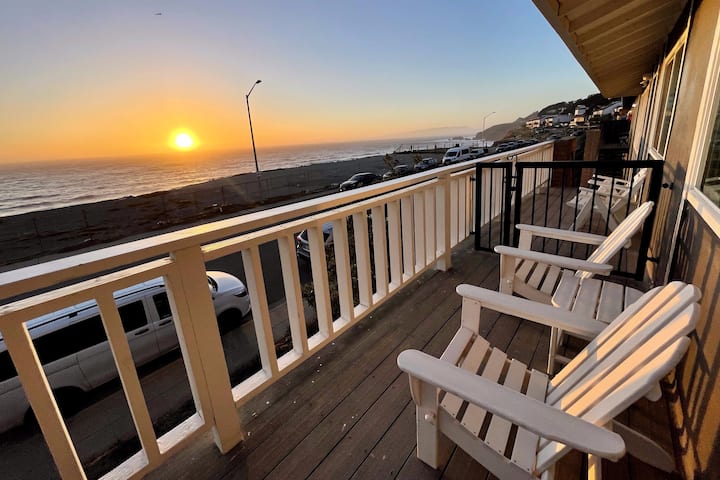 Ocean/beach Front 🐳🐬W/ Panoramic Oceanviews🌅🪂 - Daly City, CA