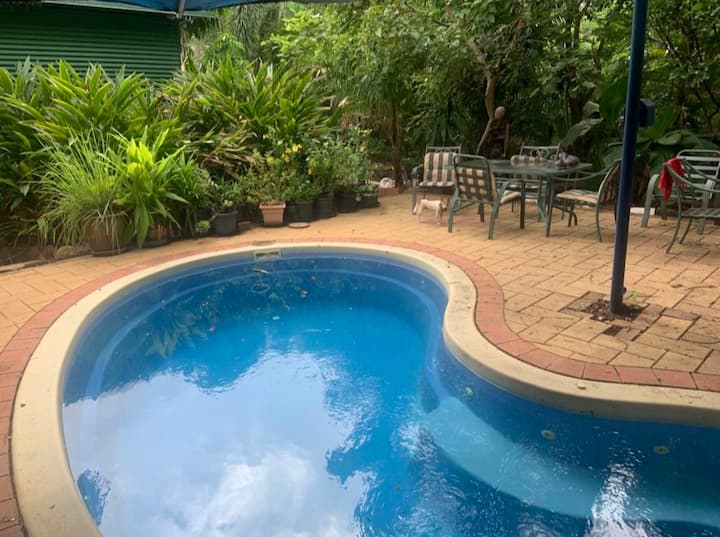 Cabin  Located Next To Pool On 5 Acres - Casuarina