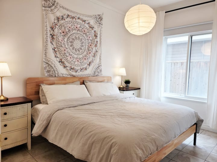 Clean & Cozy 2 King Beds Suite Close To Hwy & Yvr - Delta, Britanya Kolumbiyası