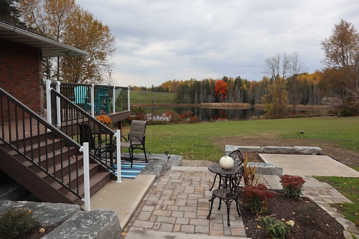 Country Charm By The Greens Guest Suite - Renfrew