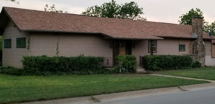 Spacious 3-bedroom Home In Breckenridge, Tx - Breckenridge, TX
